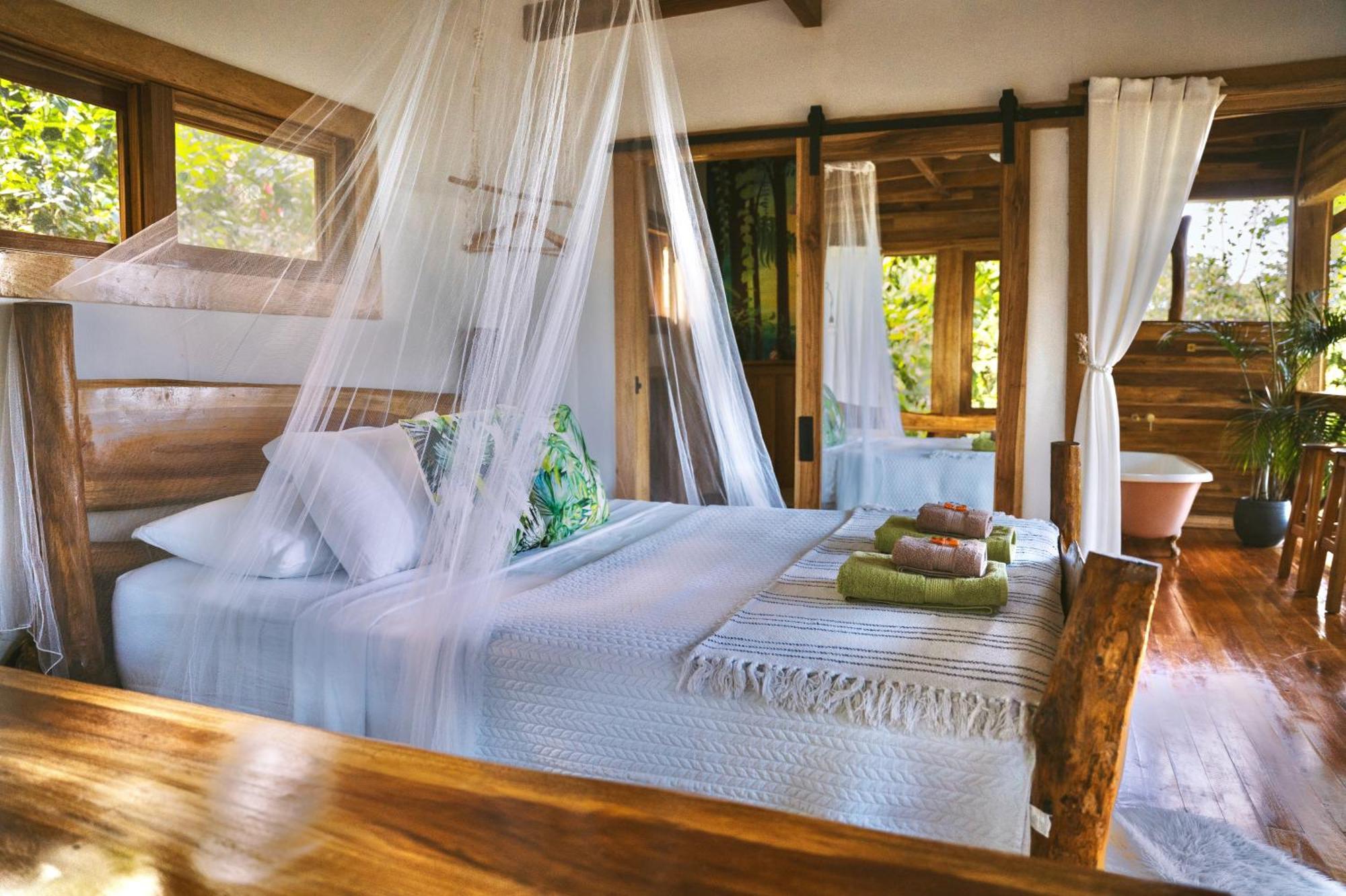 Villa Jungle Spirit Treehouse Cahuita Esterno foto